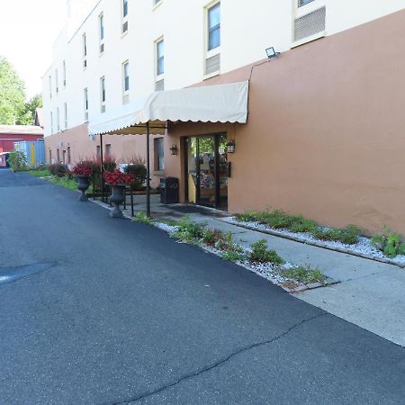 St Charles Hotel Downtown Hudson Buitenkant foto