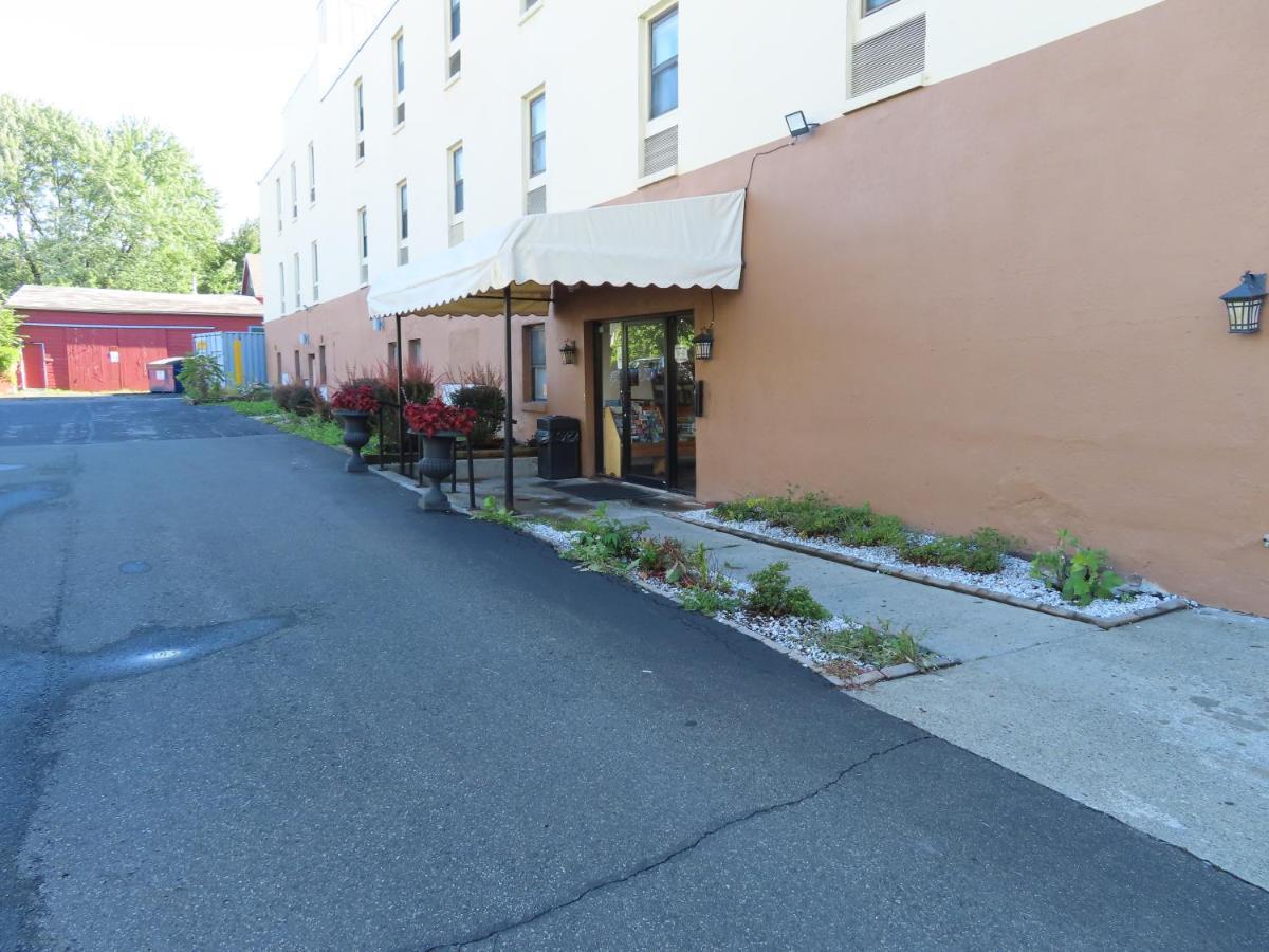 St Charles Hotel Downtown Hudson Buitenkant foto